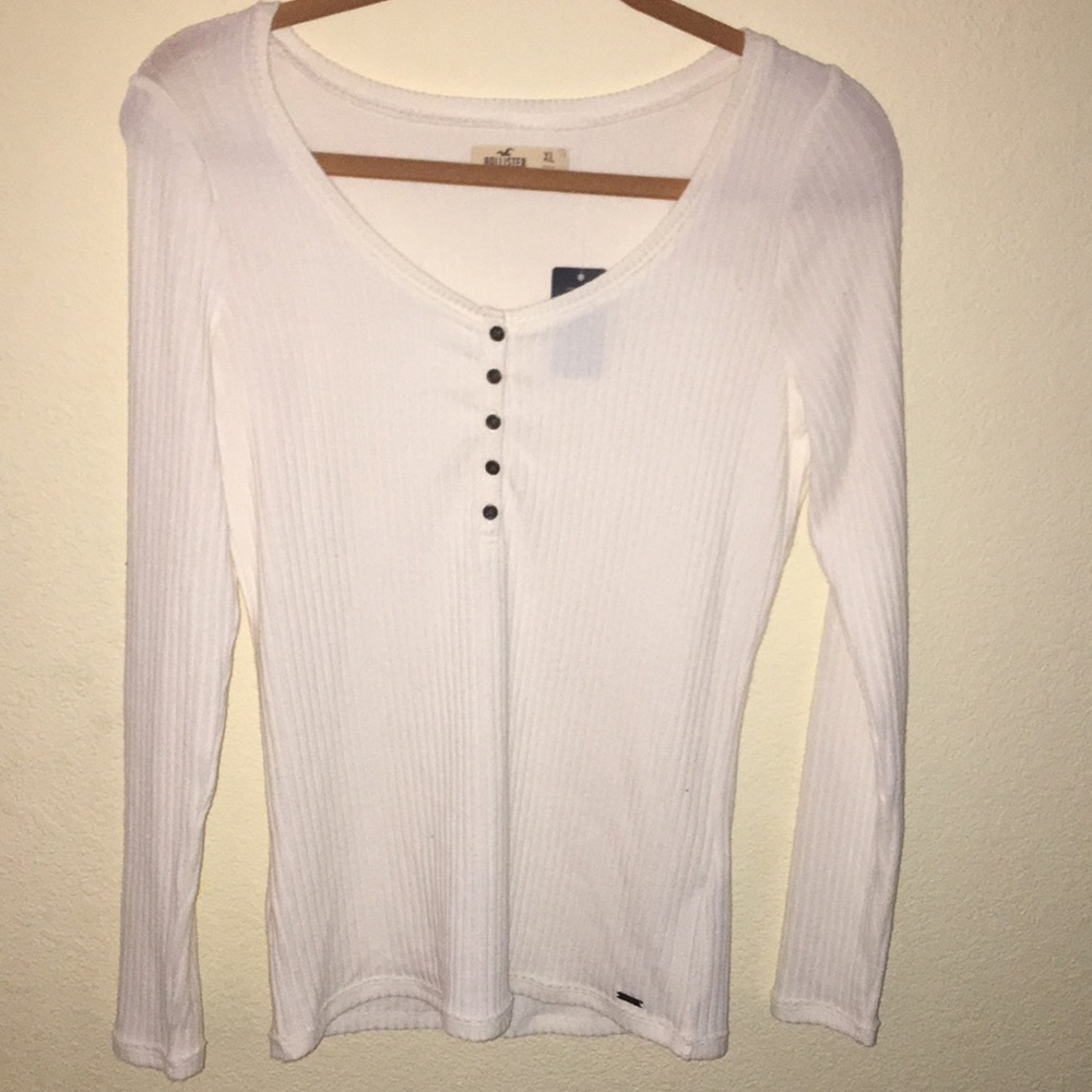 Hollister new with tags Henley shirt